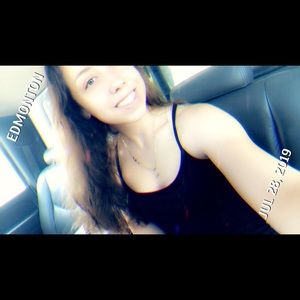 Meet your Posher, Marissa